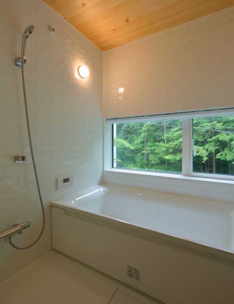 住宅のハーフユニットバスの浴室